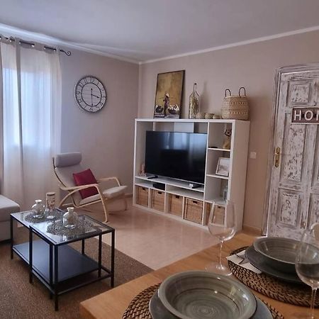 Appartamento Bouganville Con Terrazza E Piscina คอร์ราเลโฮ ภายนอก รูปภาพ
