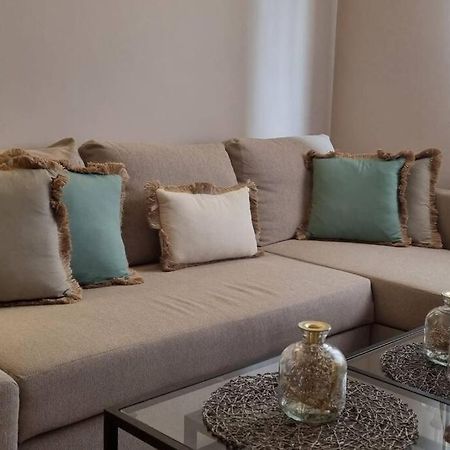 Appartamento Bouganville Con Terrazza E Piscina คอร์ราเลโฮ ภายนอก รูปภาพ