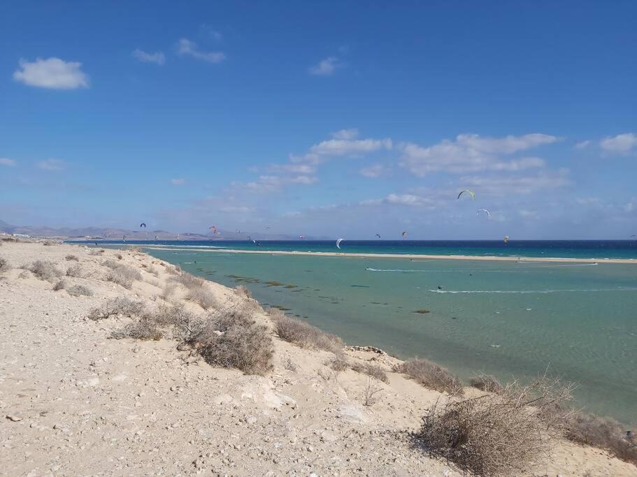 Appartamento Bouganville Con Terrazza E Piscina คอร์ราเลโฮ ภายนอก รูปภาพ