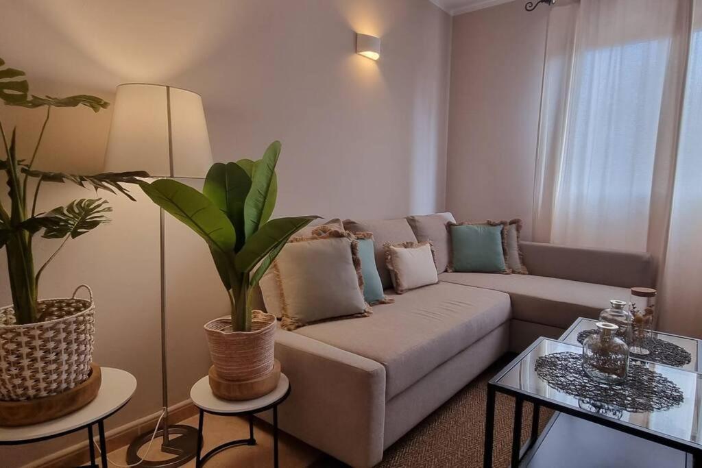 Appartamento Bouganville Con Terrazza E Piscina คอร์ราเลโฮ ภายนอก รูปภาพ