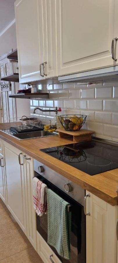 Appartamento Bouganville Con Terrazza E Piscina คอร์ราเลโฮ ภายนอก รูปภาพ